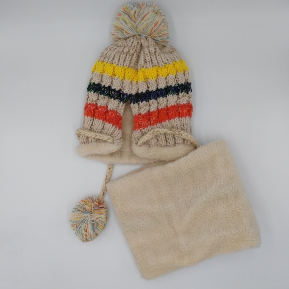 Winter Colorful Knit Pom Pom Hat with Neck Gaiter - Picture 8 of 8